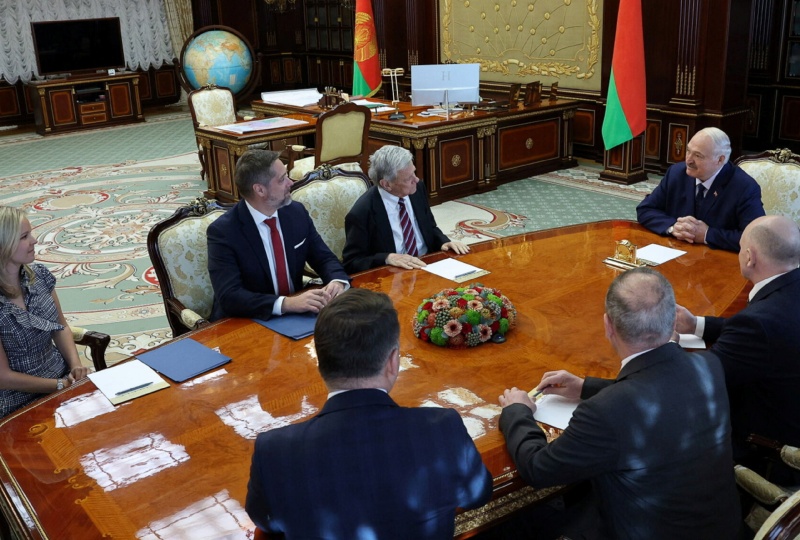 Trump's envoy meets Belarus leader Lukashenko in bid to negotiate more prisoner releases